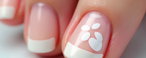 uneven-white-areas-on-the-nails-causes
